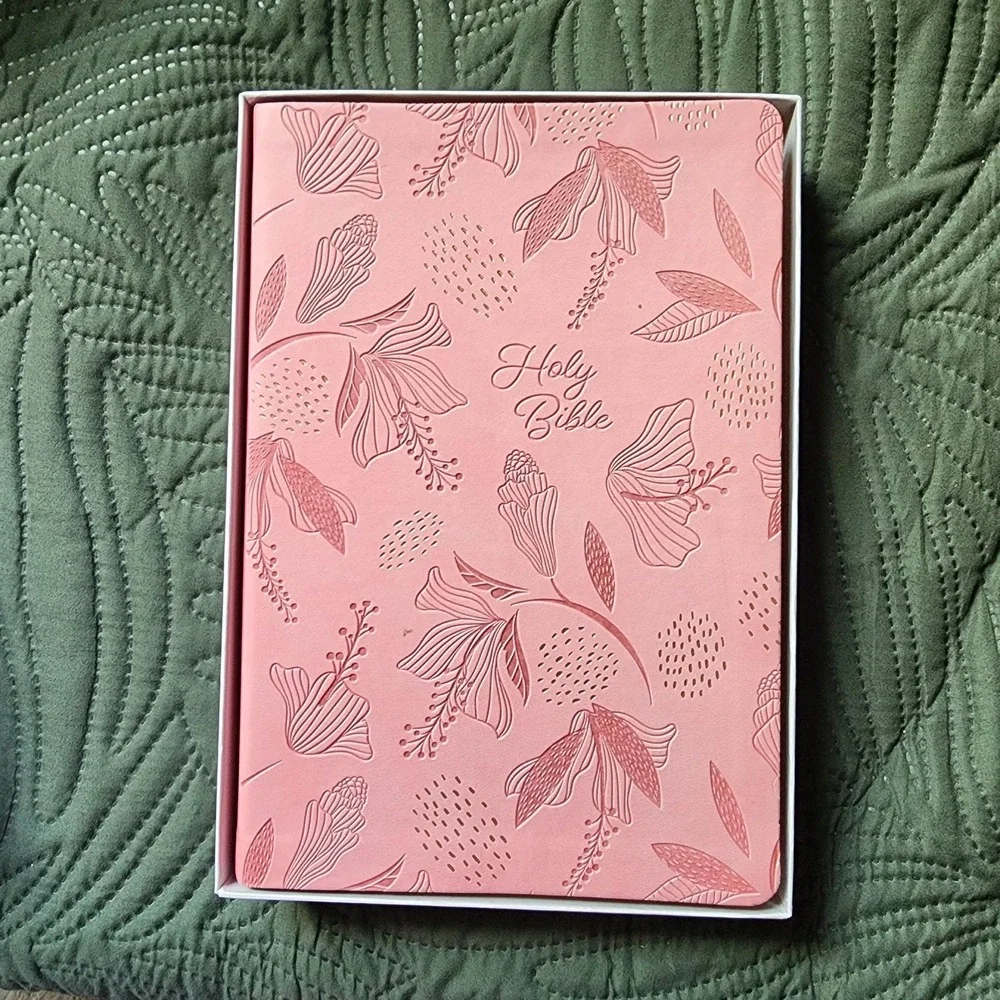 NIV Bible Giant Print Edition, Gold Glid, Pink
